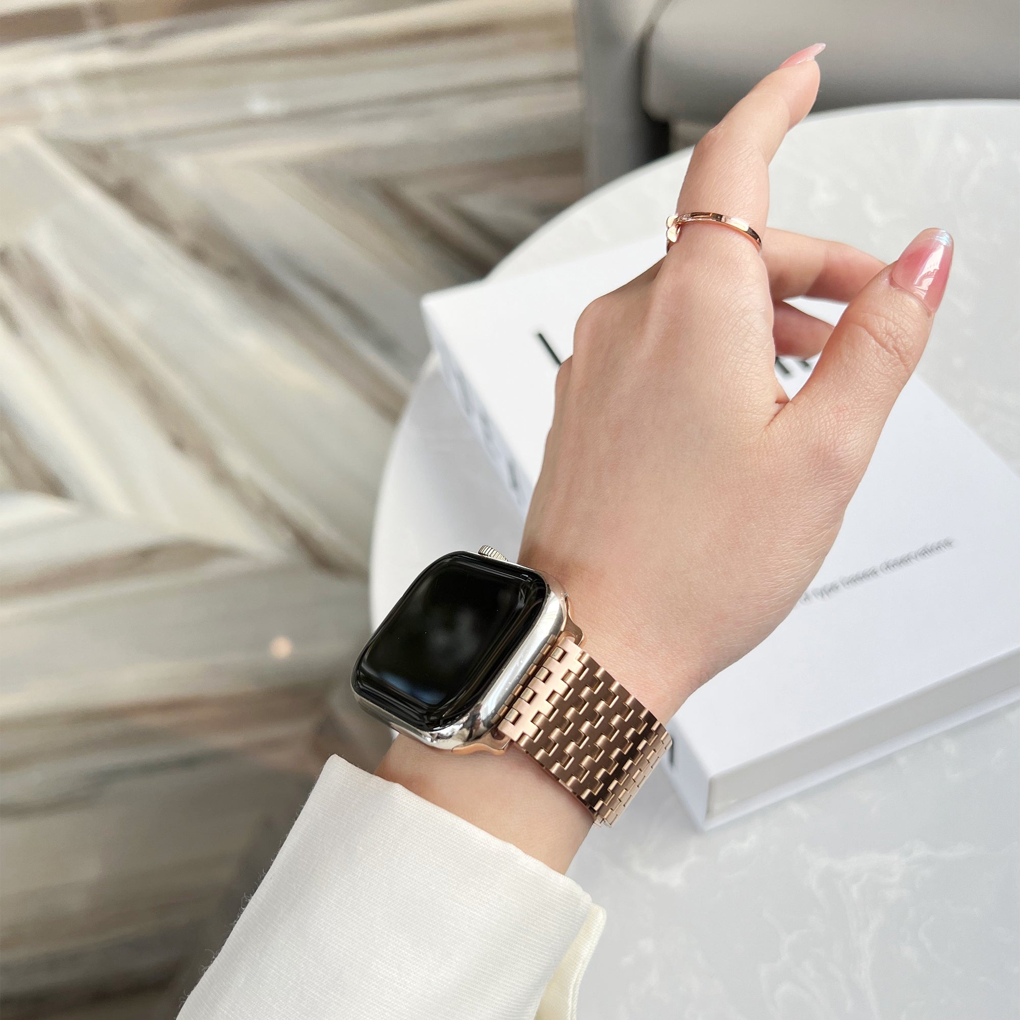 For Apple Watch Series 9 8 7 41mm / 6 5 4 SE (2022) SE (2023) SE 40mm / 3 2 1 38mm Magnetic Watch Strap 9-Bead Stainless Steel Band - Rose Gold For Apple Watch Series 9 8 7 41mm / 6 5 4 SE (2022) SE (2023) SE 40mm / 3 2 1 38mm Magnetic Watch Strap 9-Bead Stainless Steel Band - Rose Gold